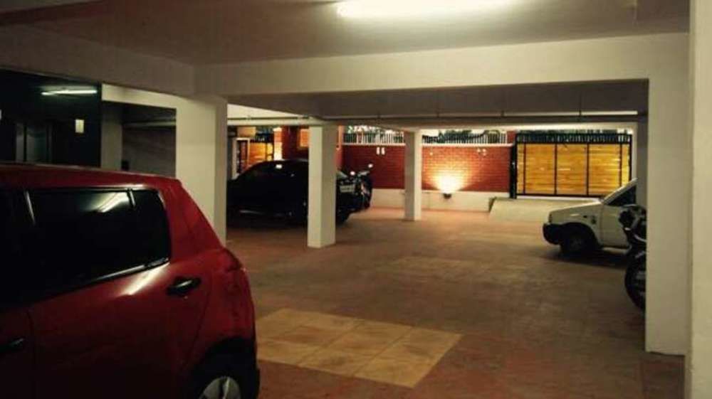 העיר בנגלור Oyo 6110 Thalassa Suites מראה חיצוני תמונה