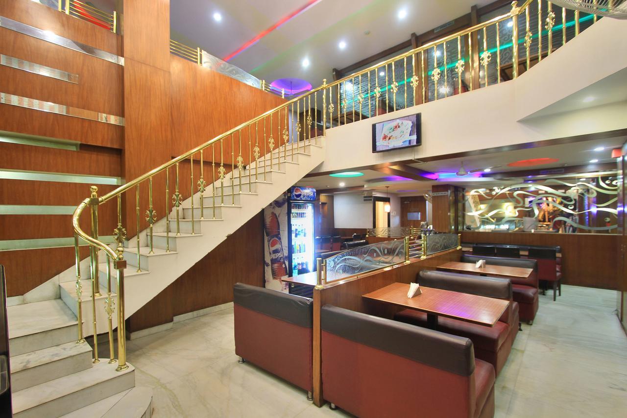 העיר בנגלור Oyo 6110 Thalassa Suites מראה חיצוני תמונה