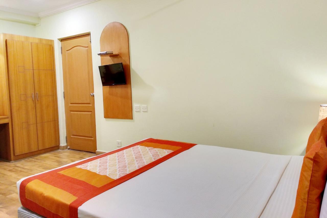 העיר בנגלור Oyo 6110 Thalassa Suites מראה חיצוני תמונה