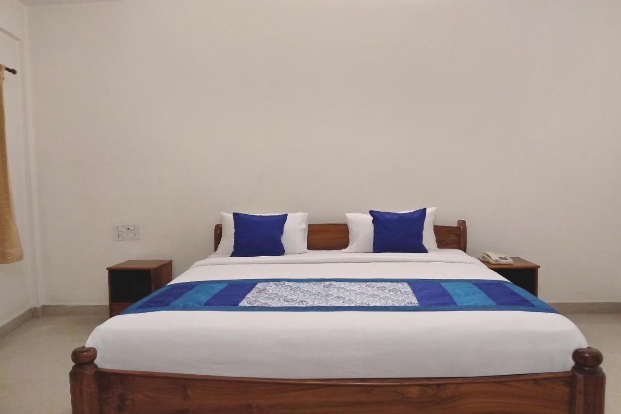 העיר בנגלור Oyo 6110 Thalassa Suites מראה חיצוני תמונה